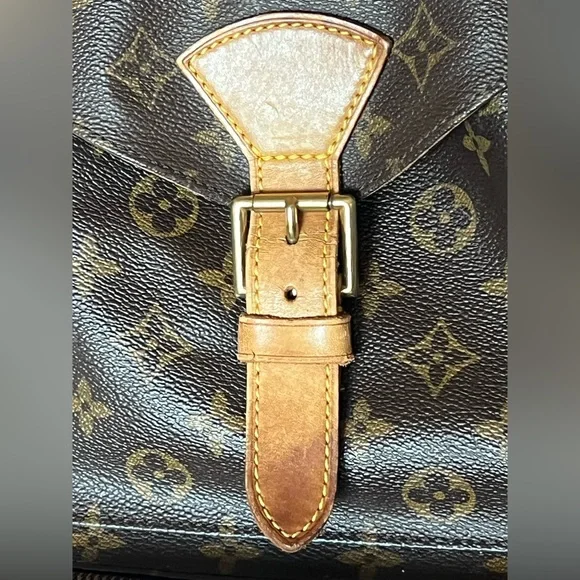 LOUIS VUITTON Monogram Montsouris GM Backpack - Picture 15 of 16